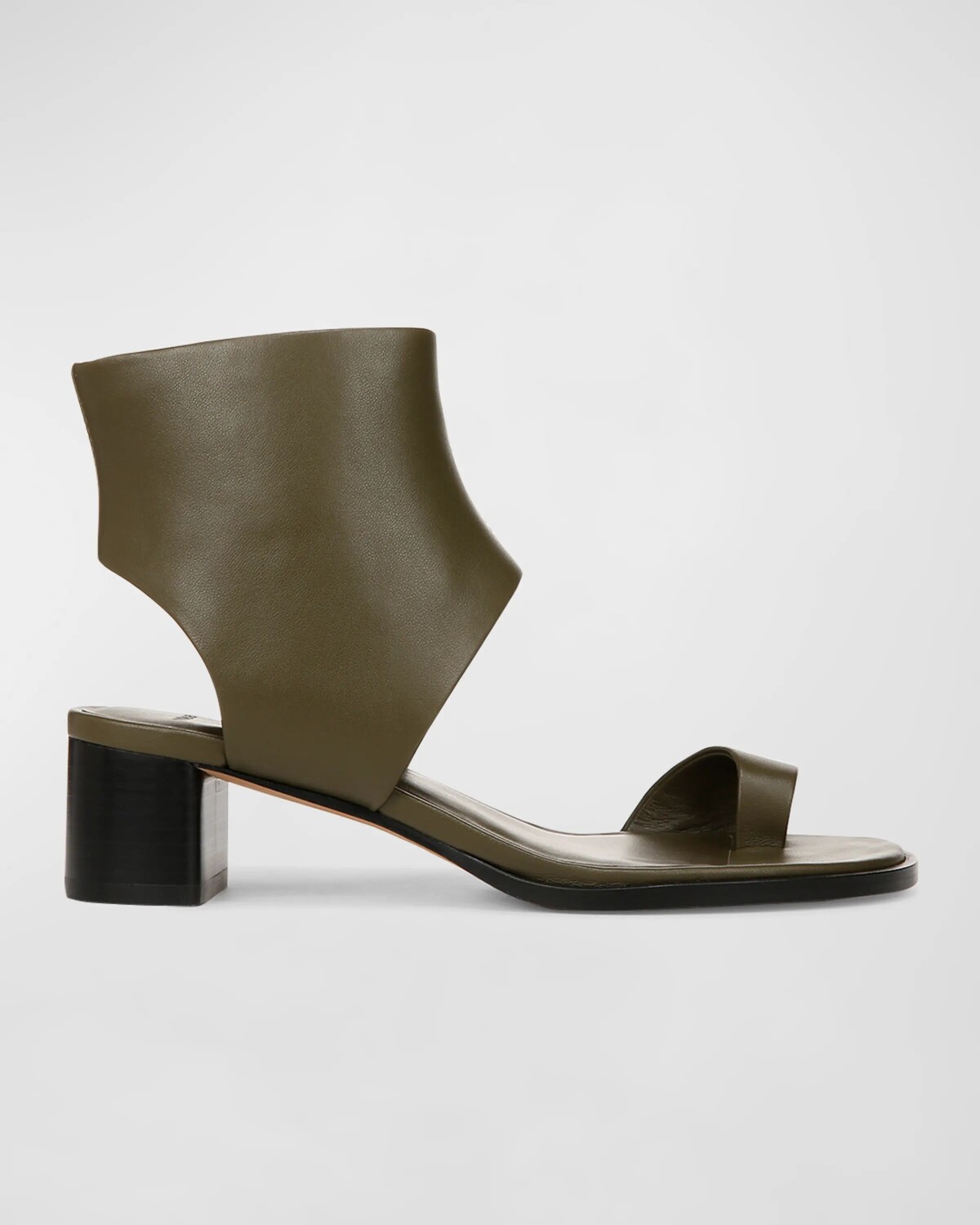 

Кожаные сандалии Ada с кольцом на носке Vince, цвет Militaire Green Leather