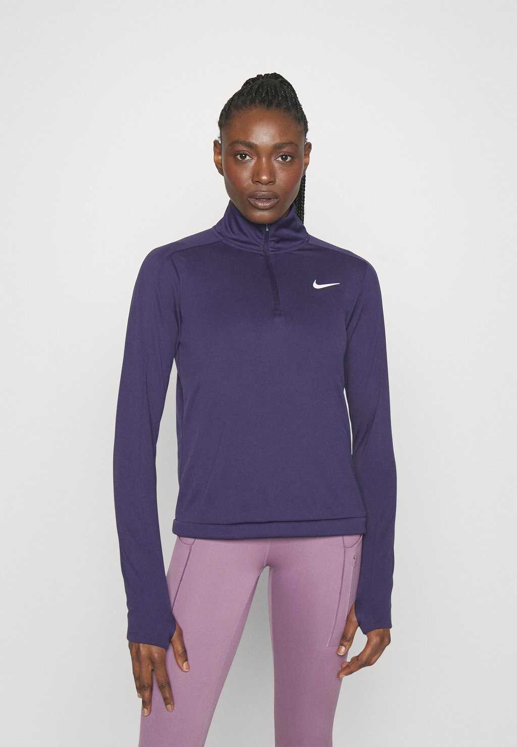

Топ с длинными рукавами Nike