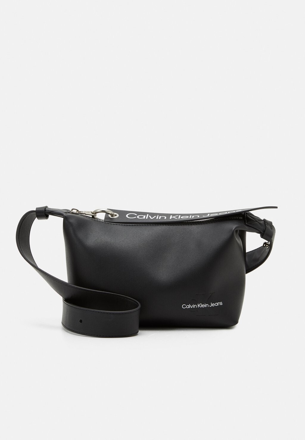 

Сумка через плечо Calvin Klein Jeans, черный