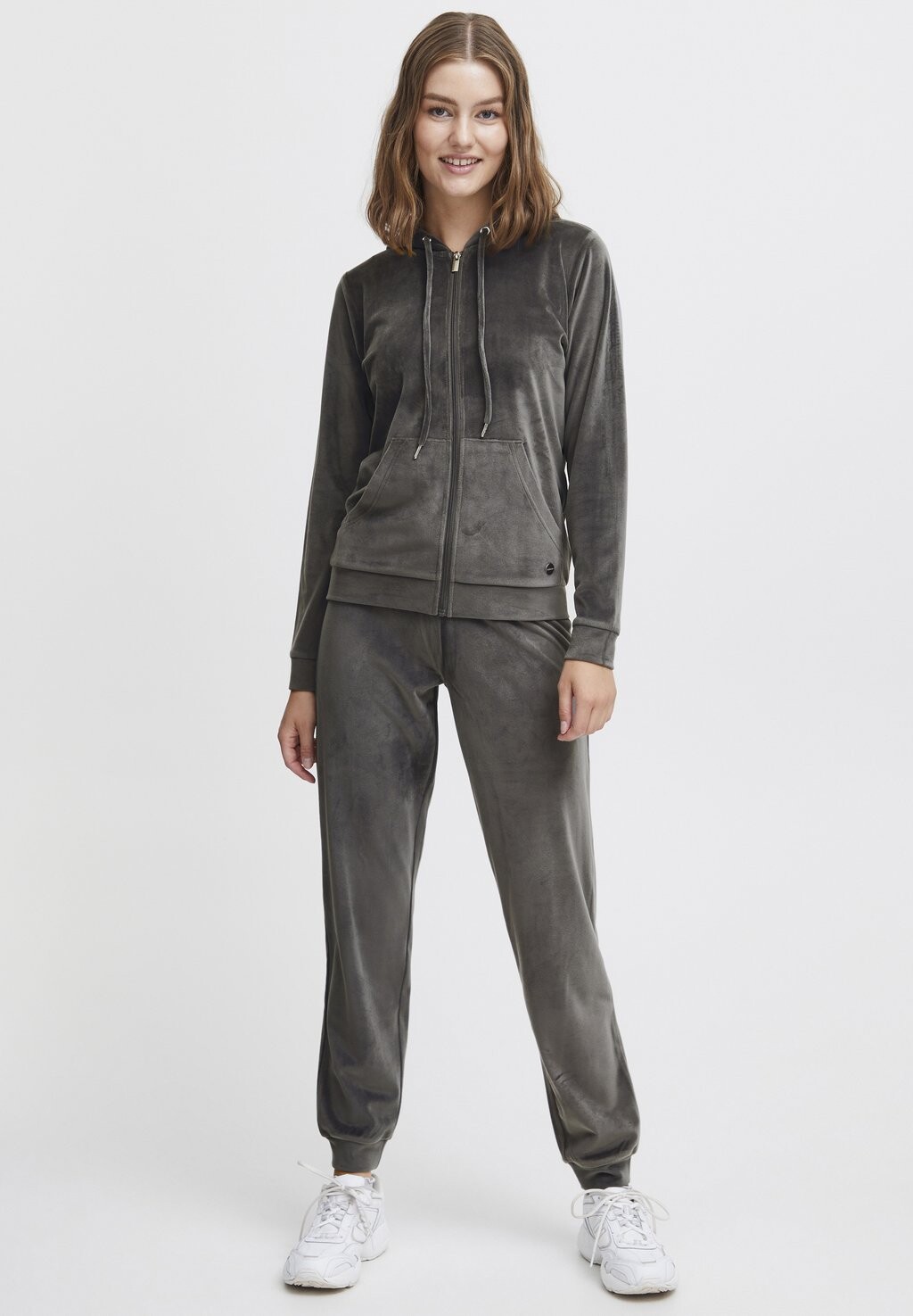 

Спортивный костюм MITTA SET Oxmo, серый