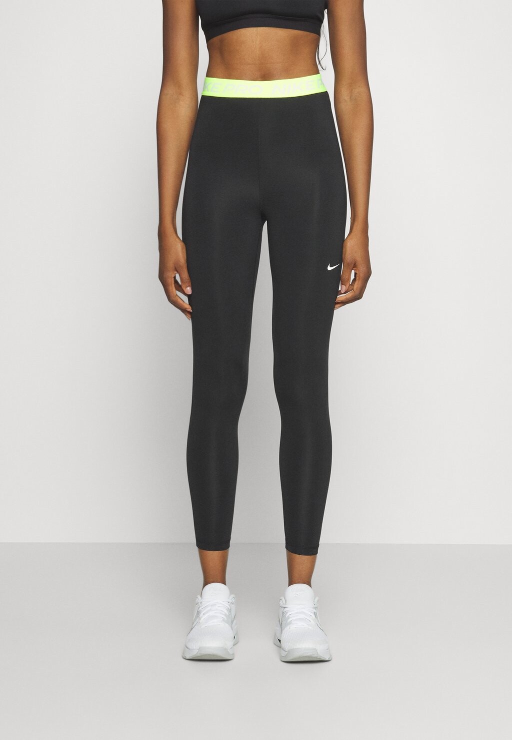

Леггинсы HI RISE Nike, цвет black/volt