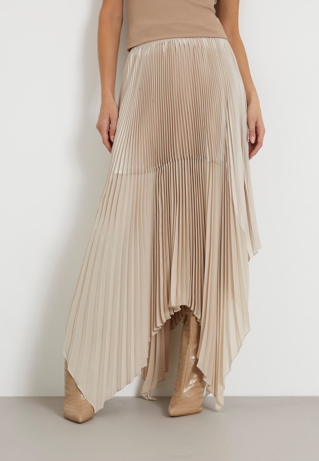

Юбка плиссе Guess, цвет creme