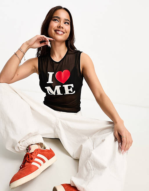 

Черная сетчатая майка без рукавов с надписью I Heart Me ASOS DESIGN