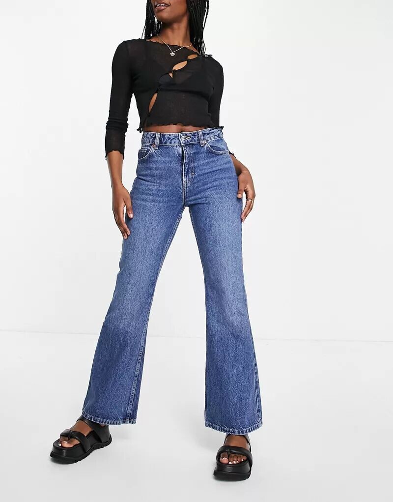 

Синие расклешенные джинсы Topshop 90-х годов