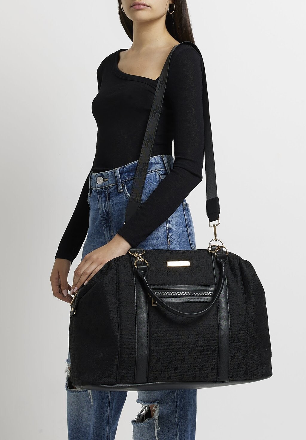 

Дорожная сумка River Island, черный