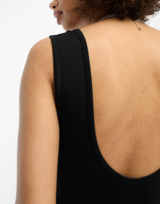 

Черный бесшовный комбинезон с овальной спинкой Miss Selfridge