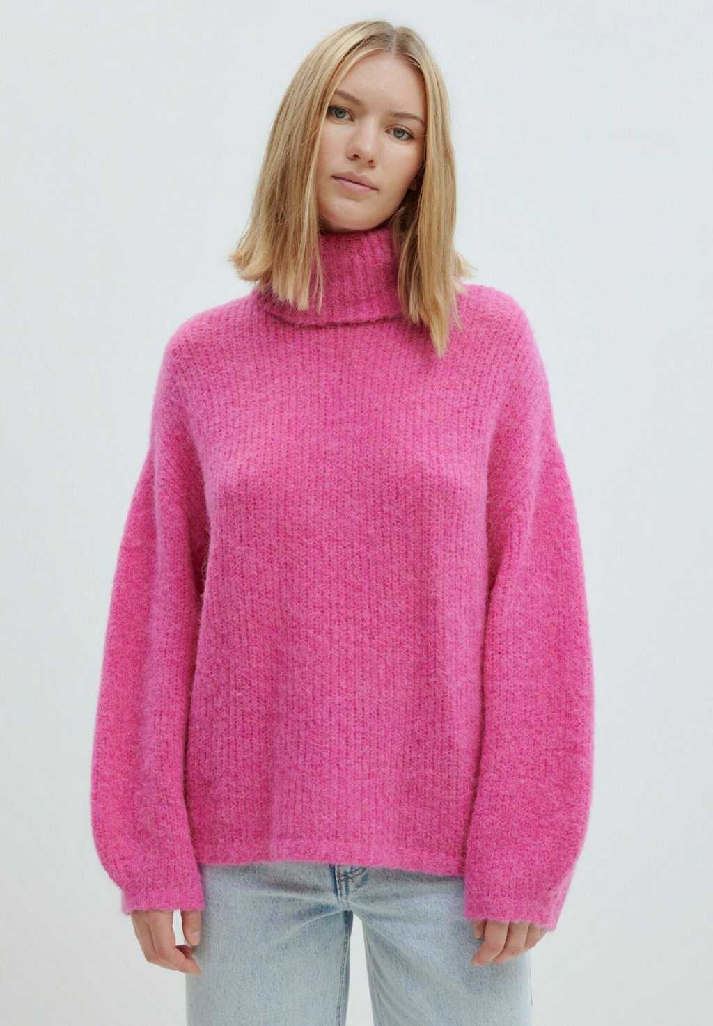 

Вязаный свитер SWANTJE EDITED, цвет pink