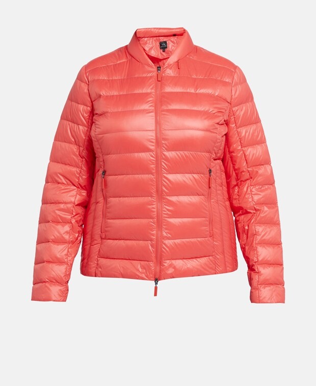 

Мягкий пуховик Armani, красный