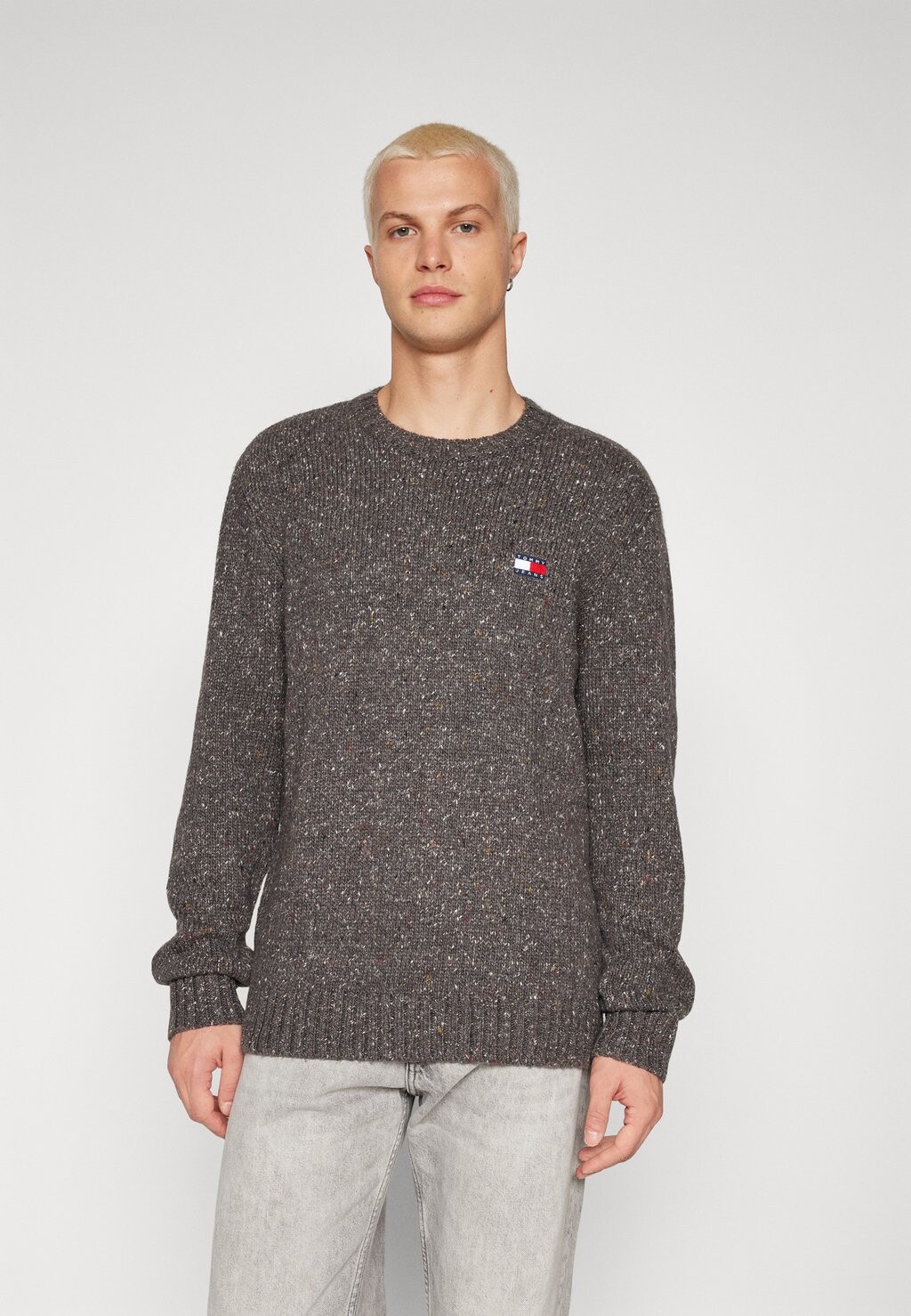 

Свитер Tommy Jeans, черный