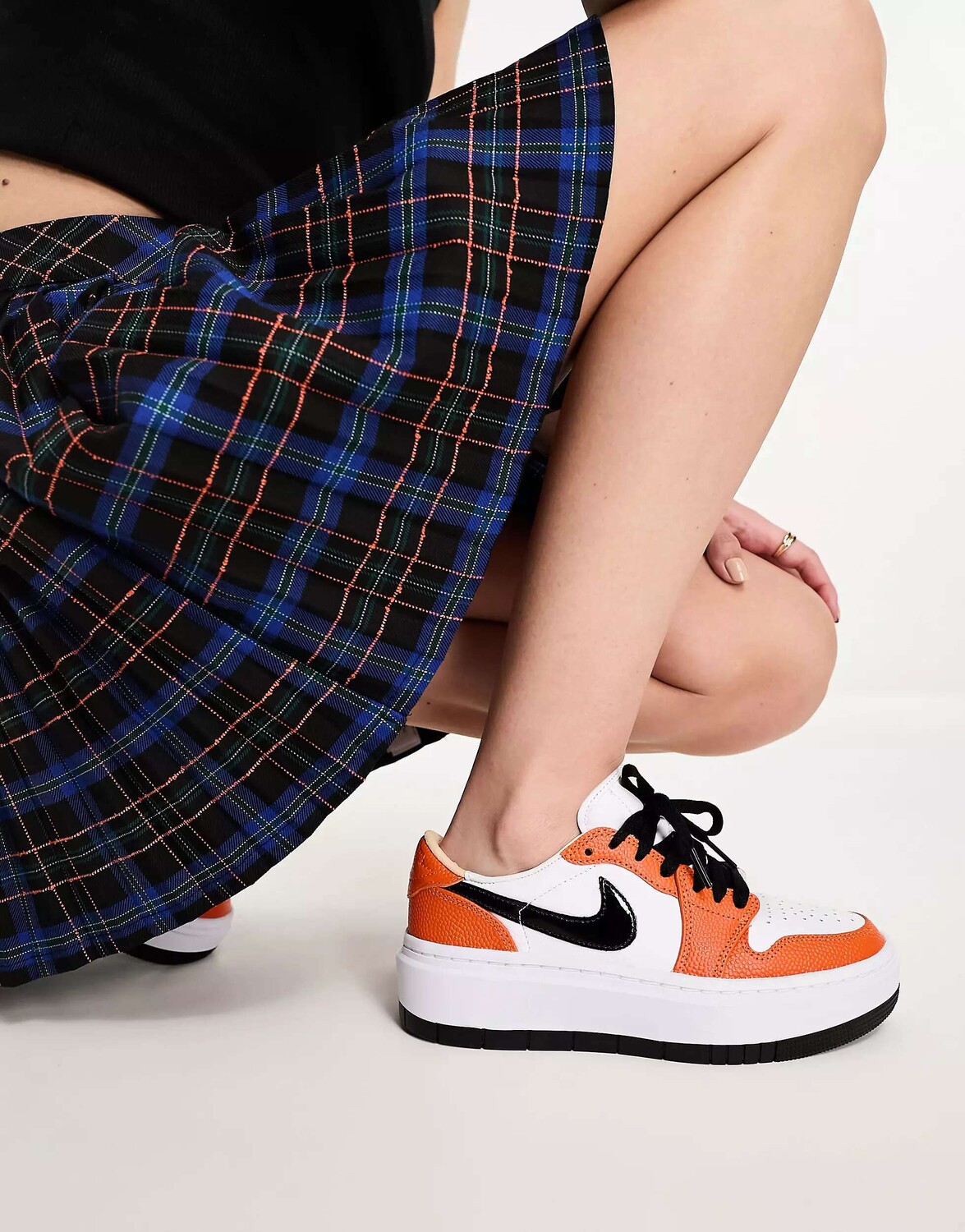 

Блестящие оранжевые низкие кроссовки Air Jordan 1 Elevate, Оранжевый
