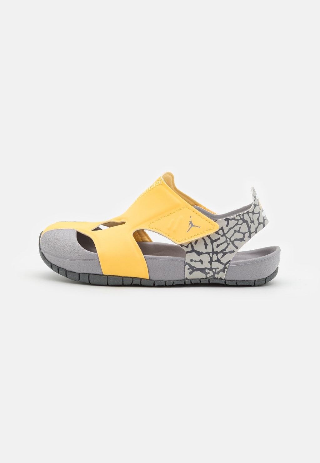 

Шлепанцы JORDAN FLARE UNISEX, цвет topaz gold/cement grey/tech grey/light graphite