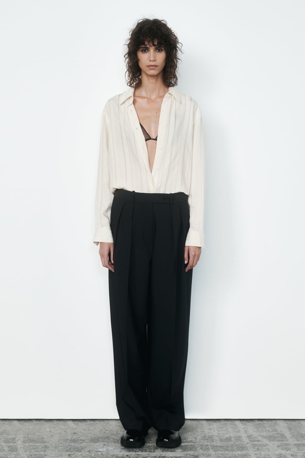 

Жаккардовая рубашка в полоску Zw Collection ZARA, белый