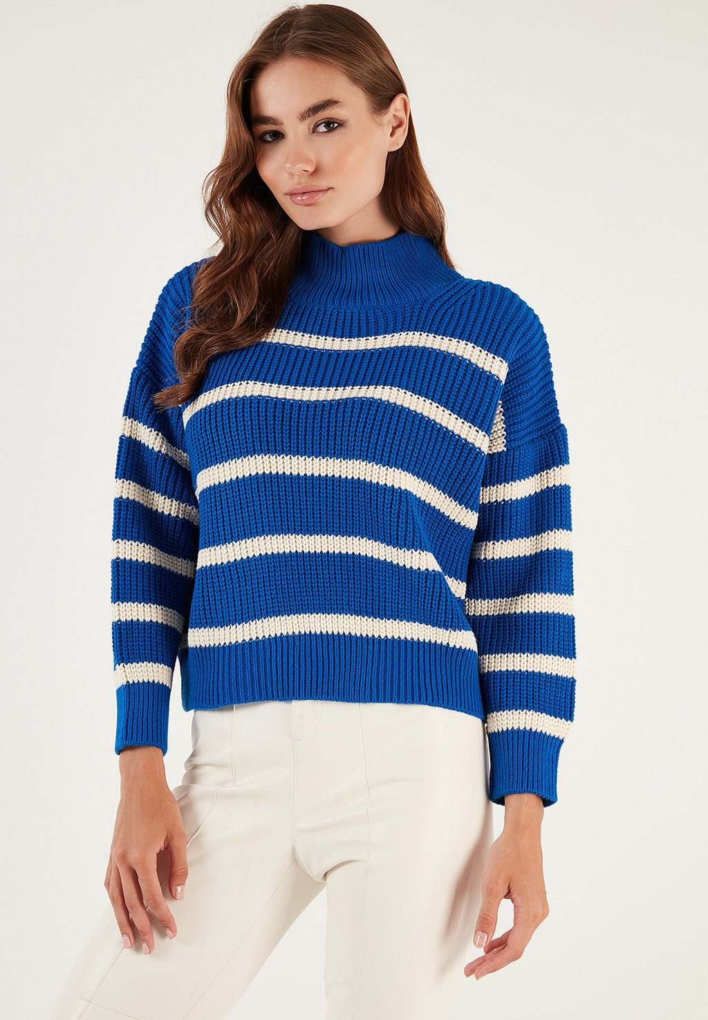 Вязаный свитер LELA, цвет royal blue cream