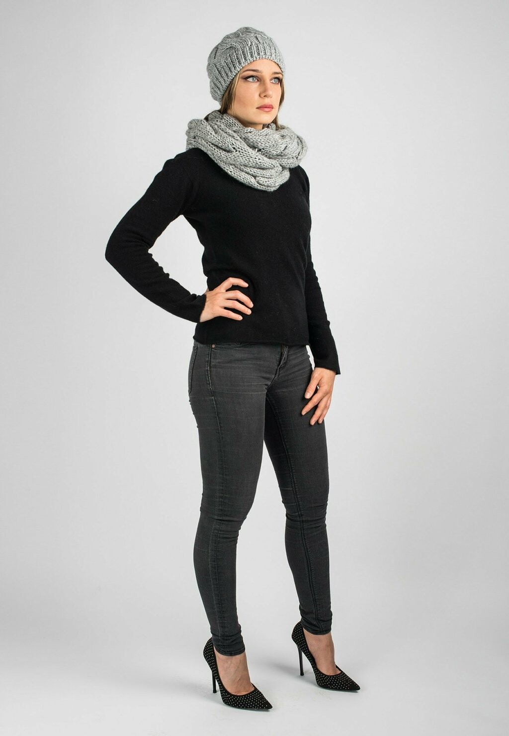 

Шарф Dalle Piane Cashmere, серый