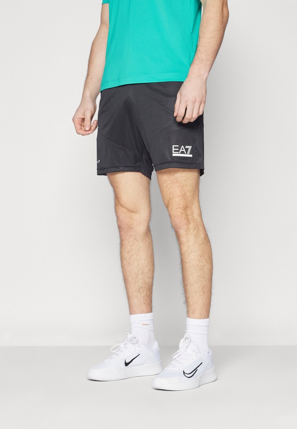 Спортивные шорты TENNIS PRO SHORTS GRAPHIC EA7 Emporio Armani, цвет black спортивные шорты tennis pro shorts ea7 emporio armani цвет navy blue