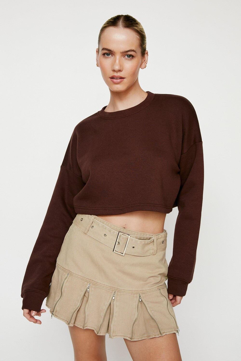 

Базовый укороченный свитшот Nasty Gal, коричневый