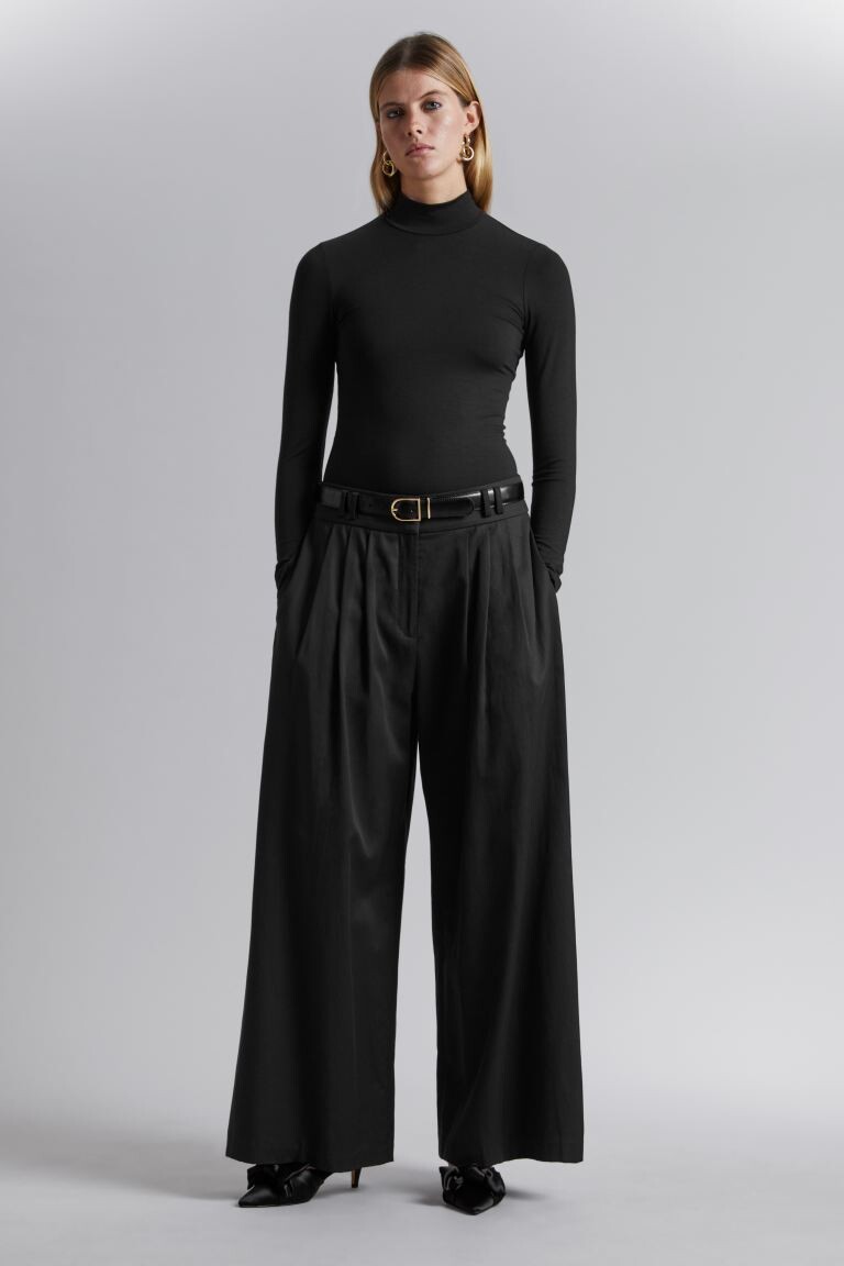 

Топ с высоким воротником H&M, черный