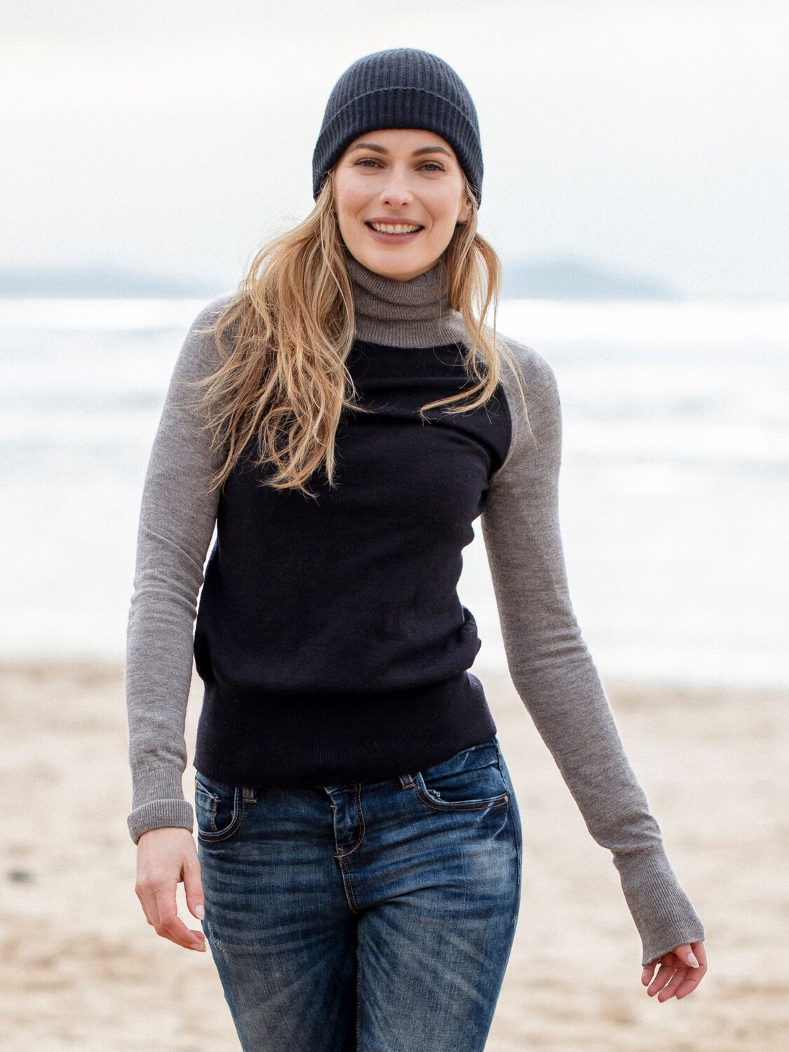 

Джемпер с воротником-стойкой Celtic & Co. Merino Color Block, темно-синий/серый