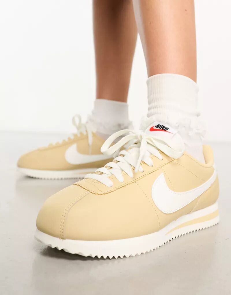 

Кожаные кроссовки Nike Cortez бежевого и кремового цвета