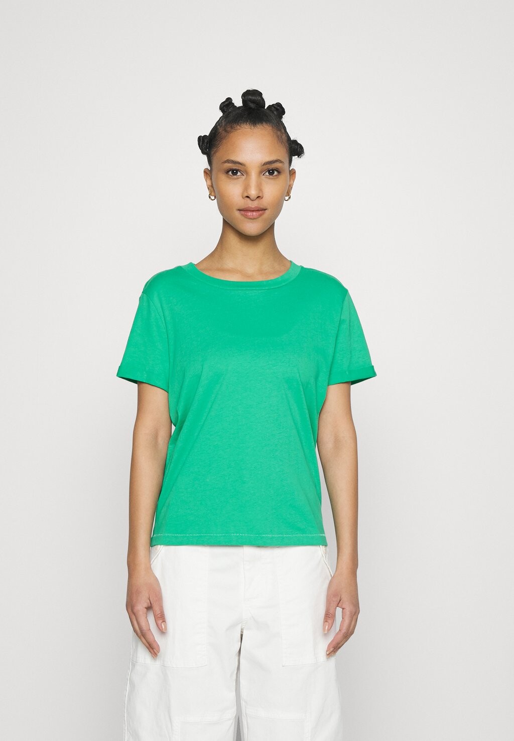 

Базовая футболка Vero Moda