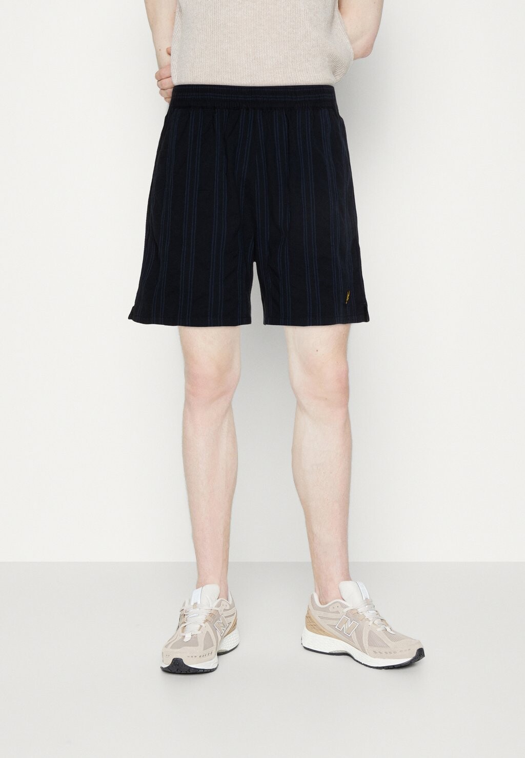 

Шорты BARRE Lyle & Scott, темно-синий