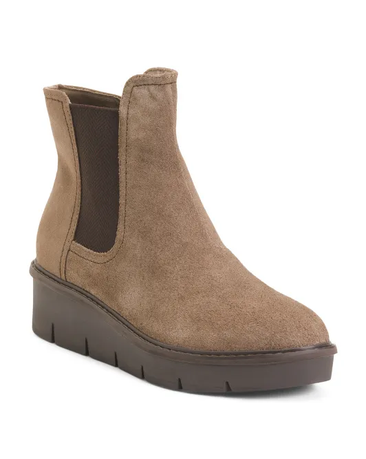 

Замшевые ботинки челси Airabell на танкетке с мягкой подкладкой Clarks, цвет Pebble