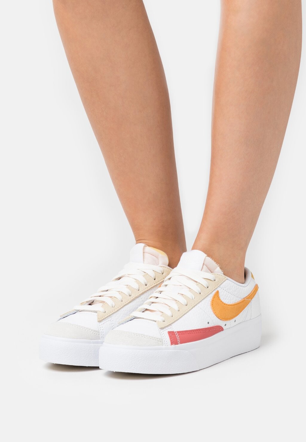 

Кроссовки Nike