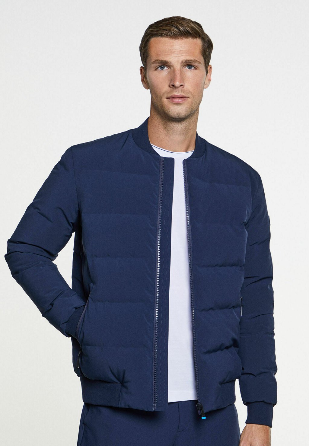 

Пуховик Hs Storm Hackett London, цвет navy