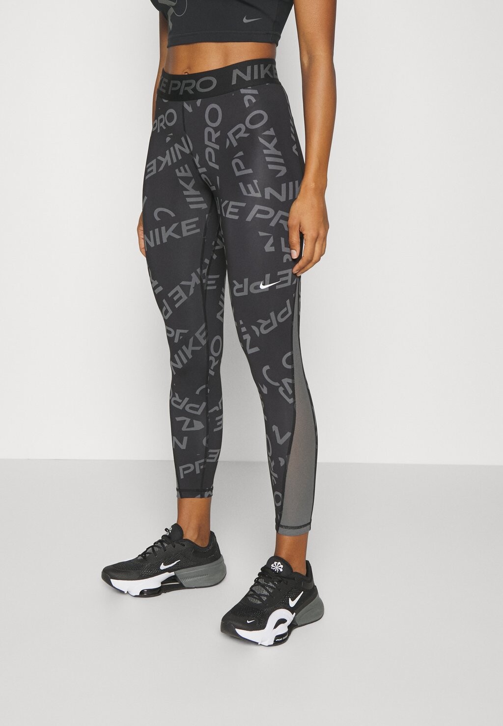 

Леггинсы Nike, черный