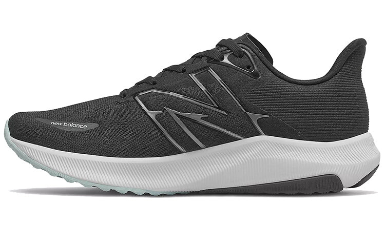 

Кроссовки New Balance FuelCell Propel v3, серый