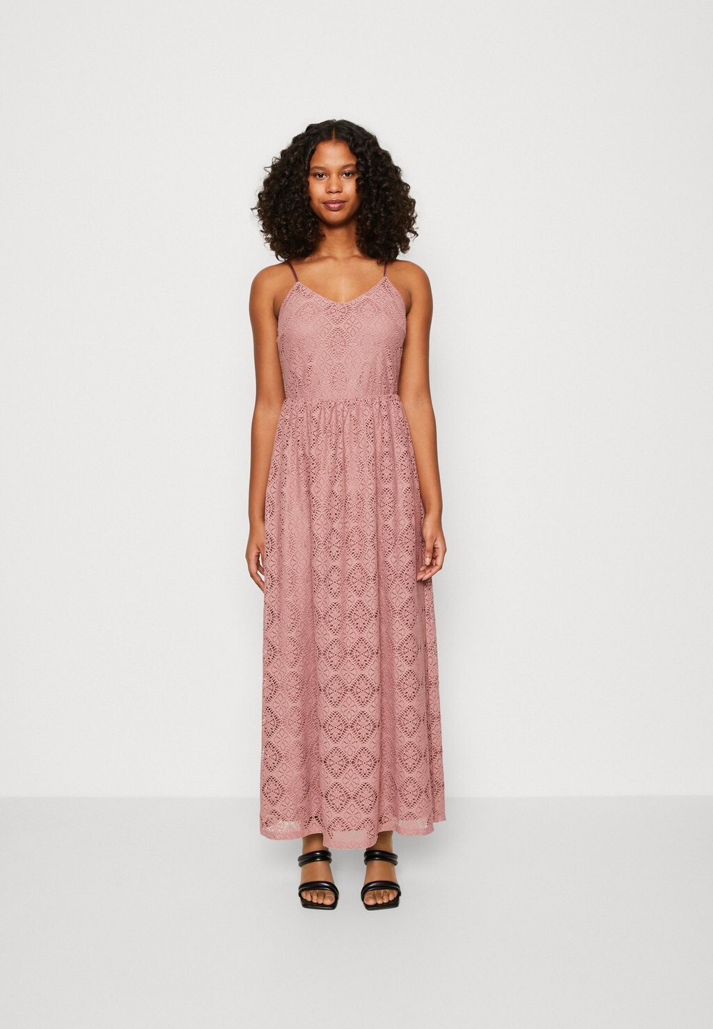 

Платье макси Vero Moda