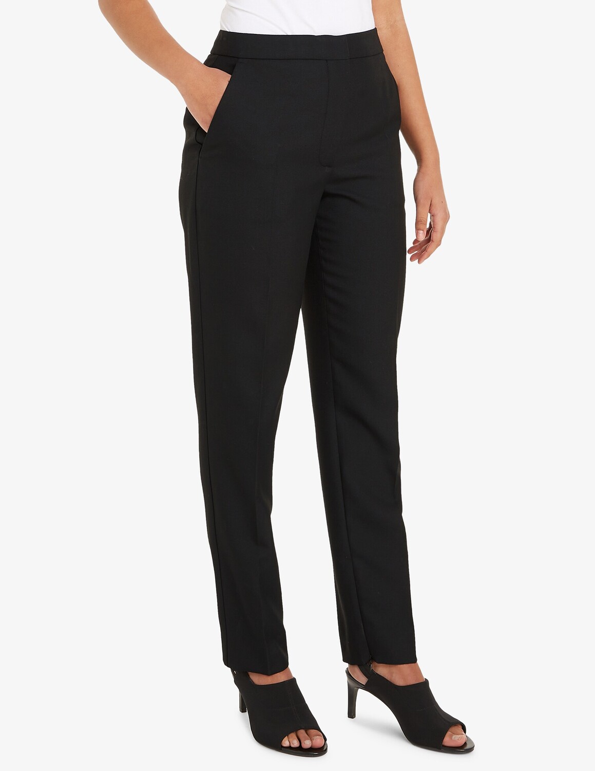 

Незаменимые узкие брюки Calvin Klein, черный