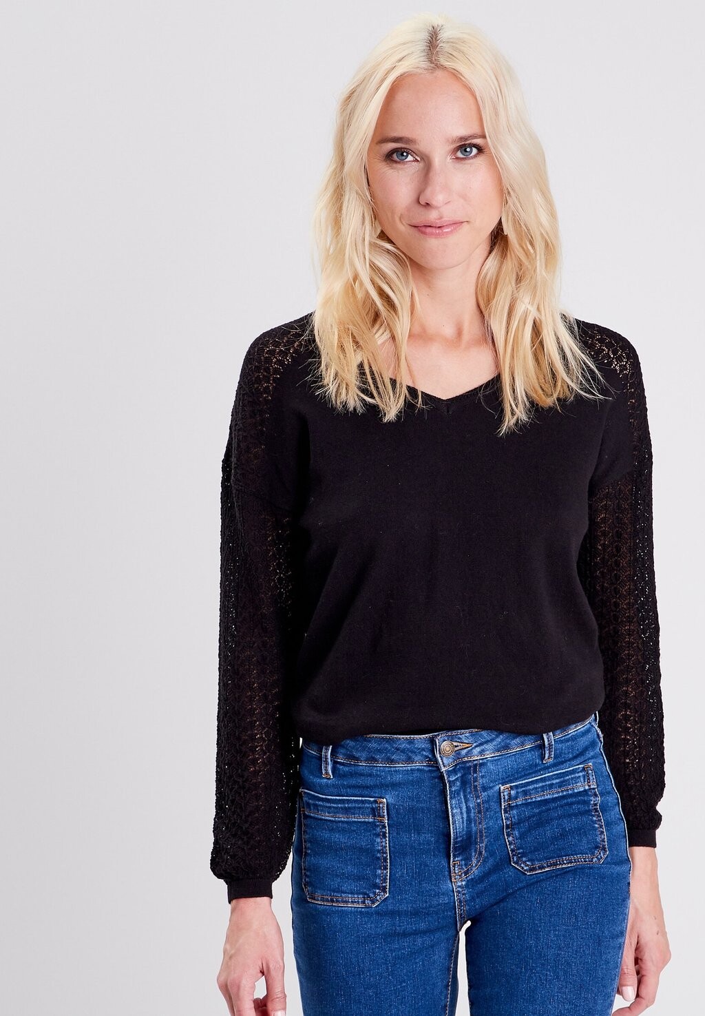 

Свитер BONOBO Jeans, черный