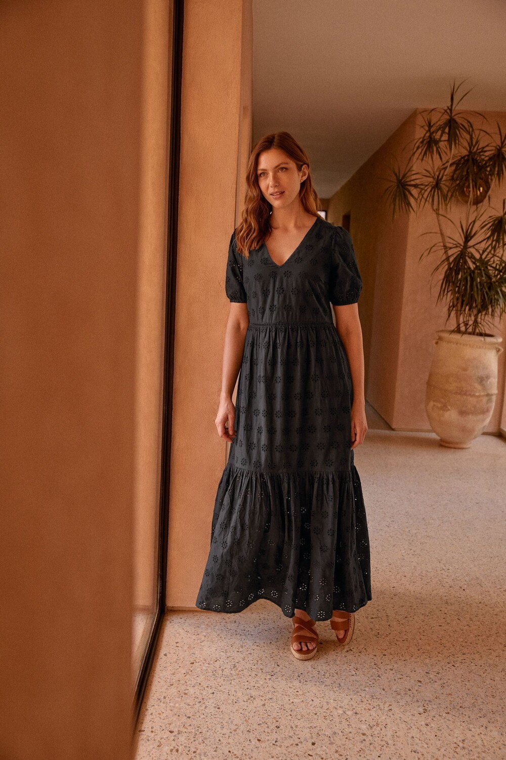 

Платье с V-образным вырезом и английской вышивкой Long Tall Sally, синий