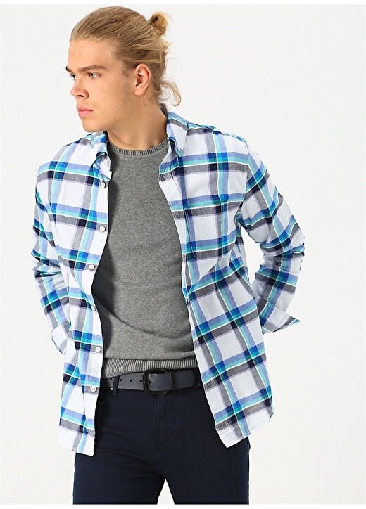 

Синяя рубашка в клетку Aeropostale