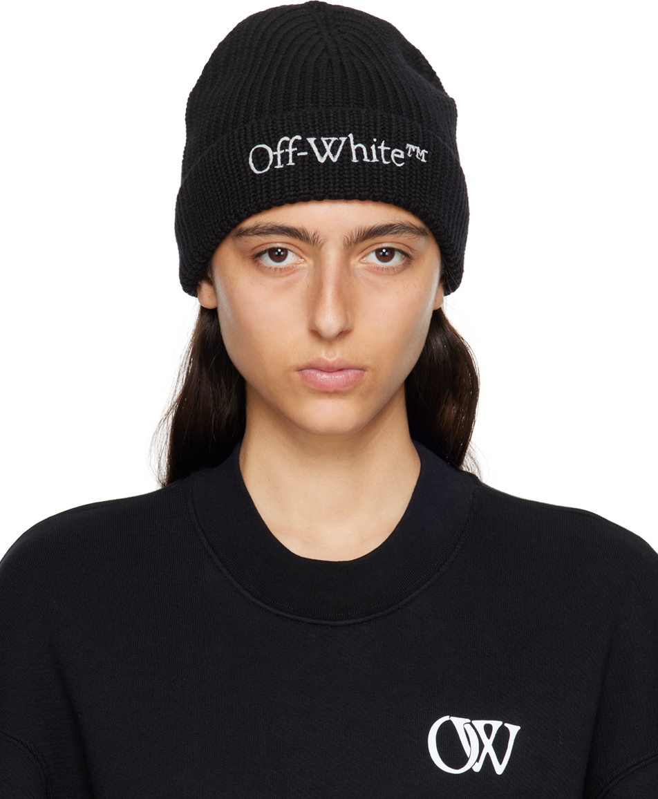 

Черная шапка с логотипом Off-White