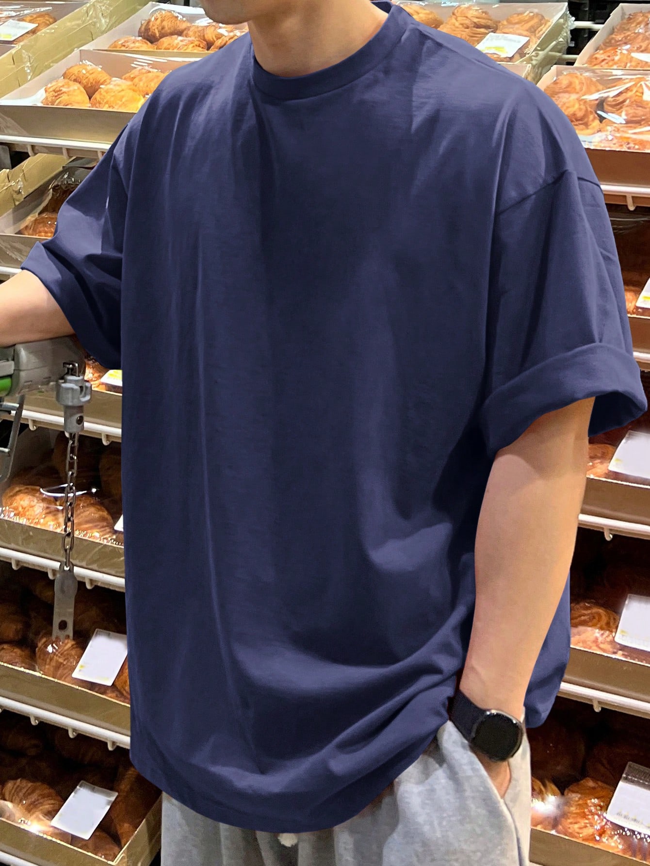 Мужская однотонная футболка DAZY с заниженными плечами, темно-синий