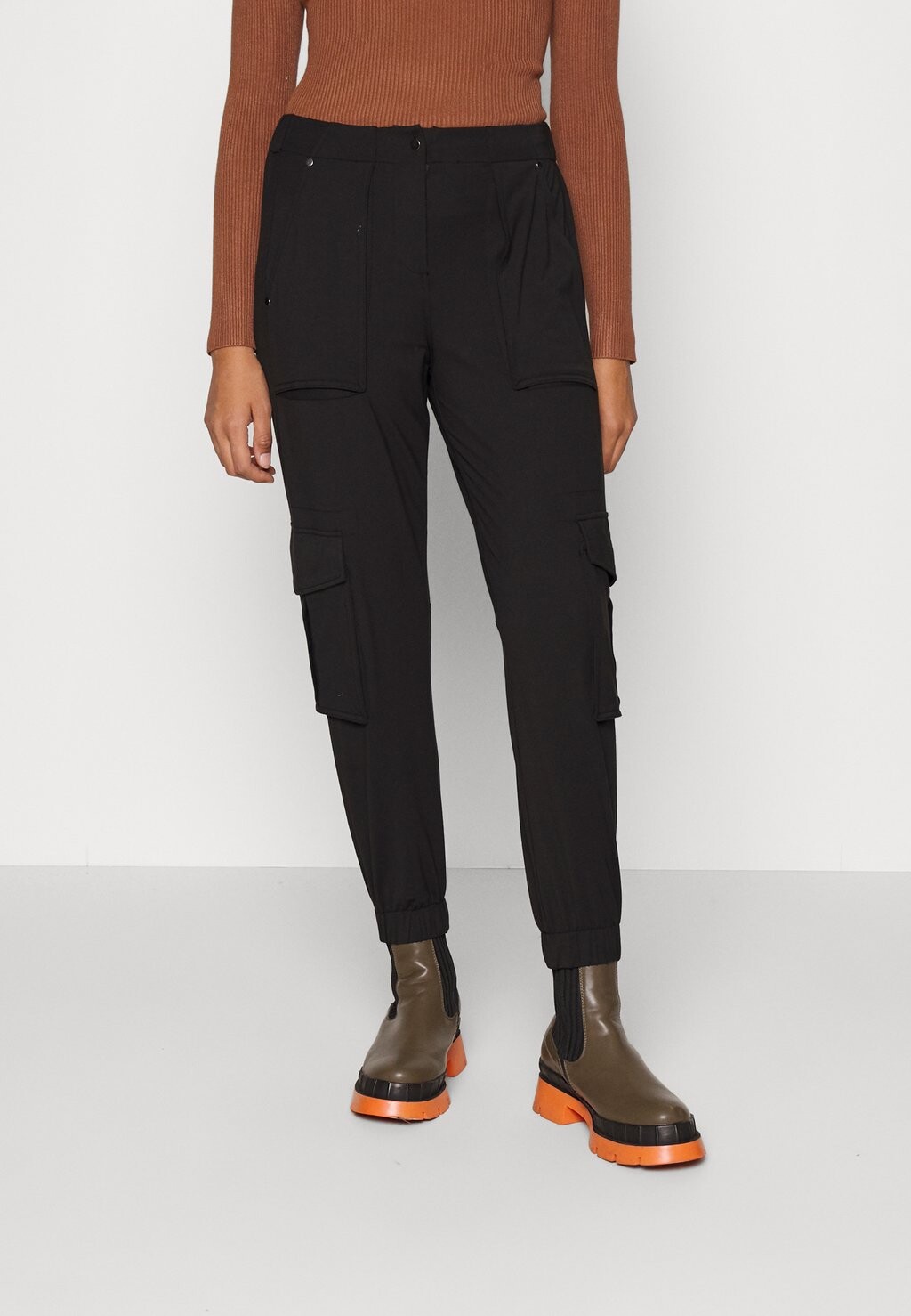 

Брюки AllSaints