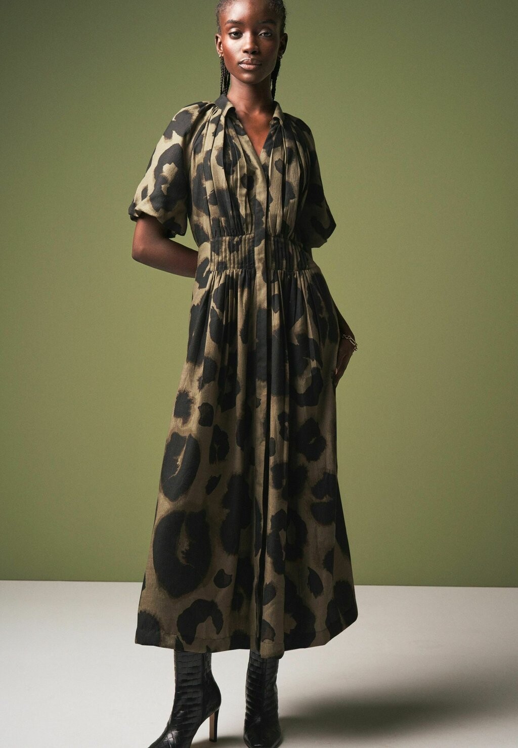 

Платье-блузка PUFF SLEEVE MIDI Next, цвет khaki green animal print