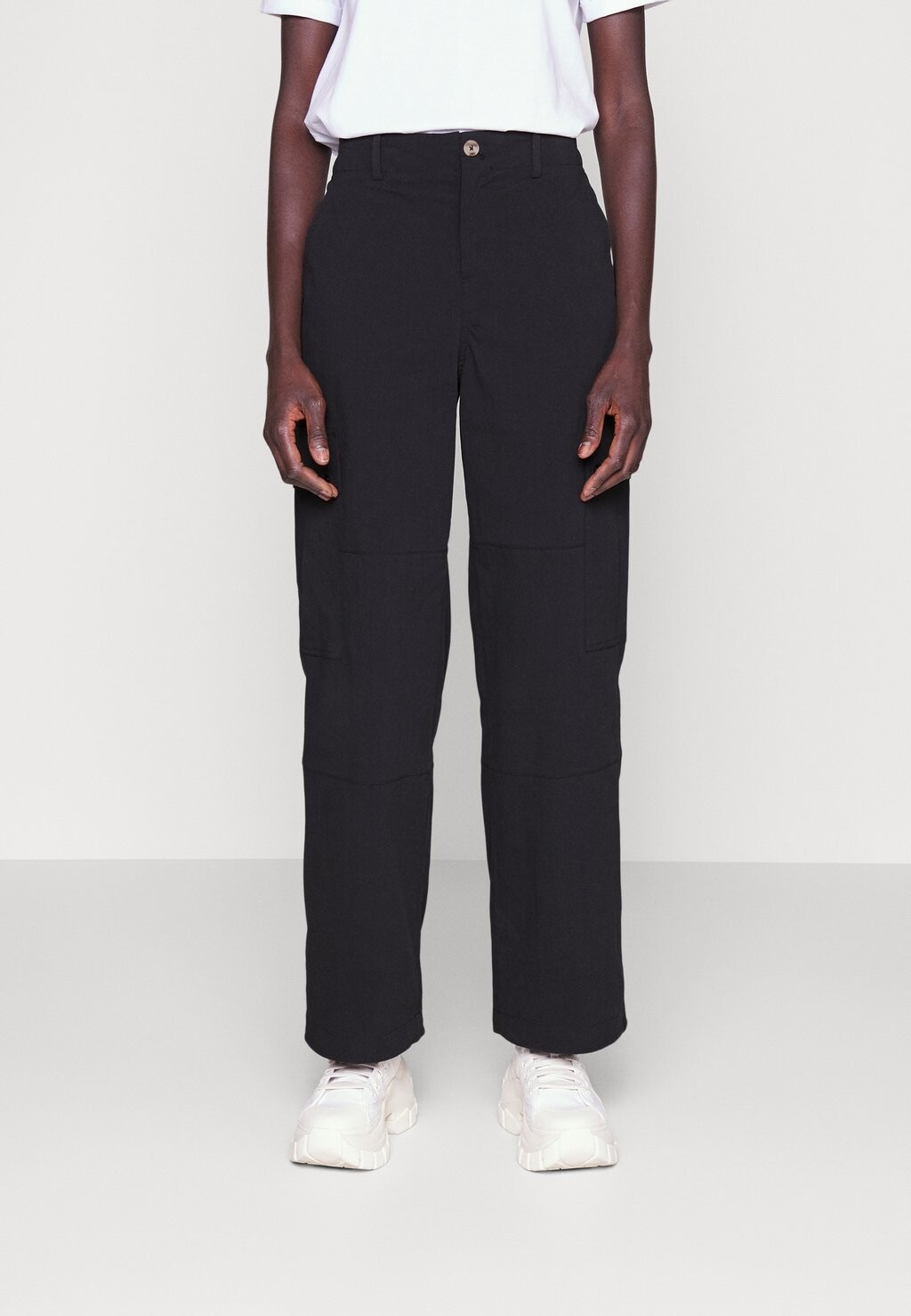 

Брюки карго Vero Moda, черный