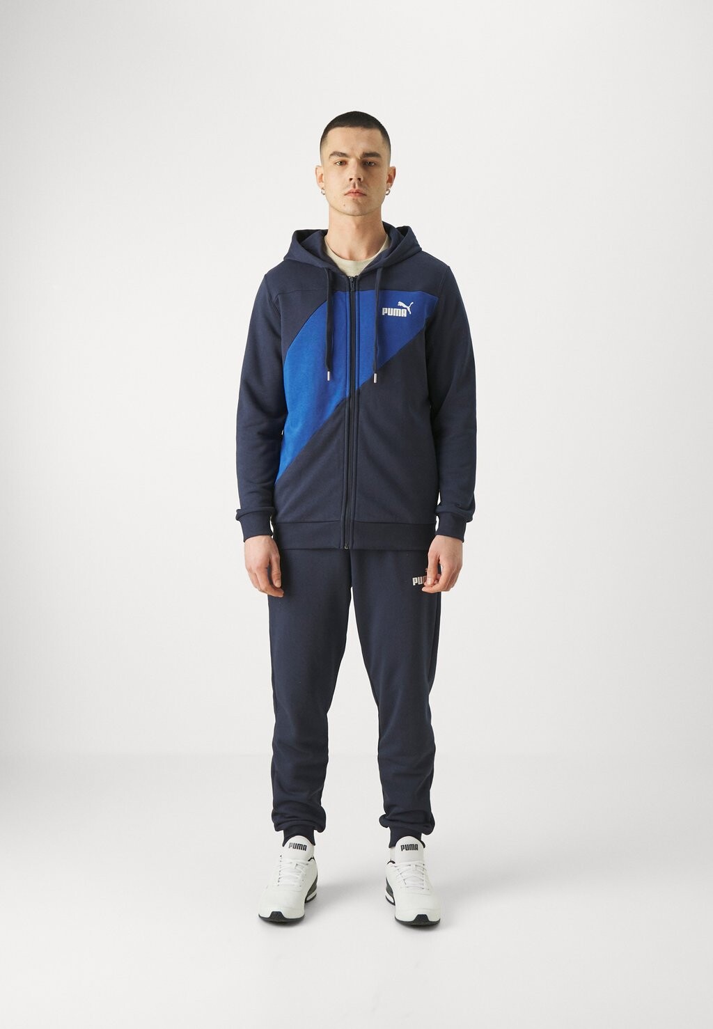 цена Спортивный костюм POWER TRACKSUIT Puma, цвет club navy