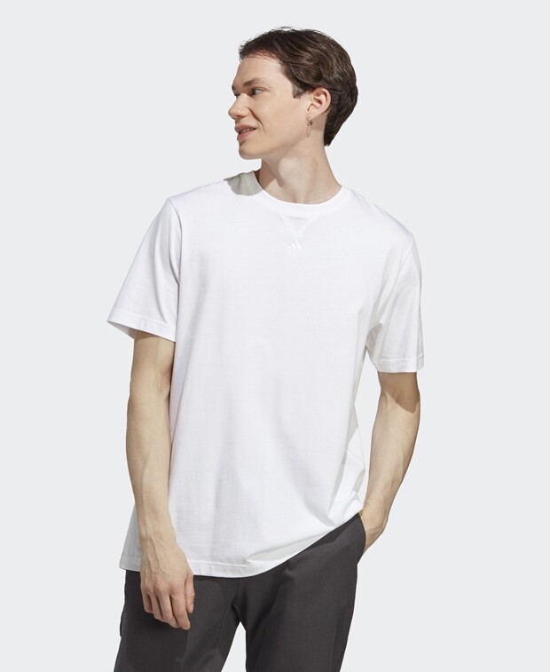 

Футболка adidas Sportswear, белый