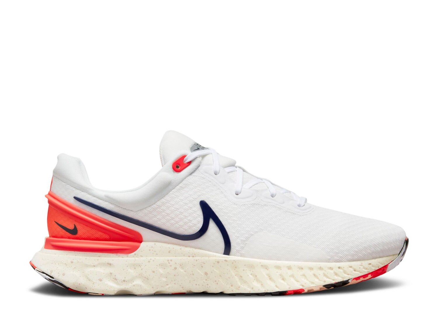 

Кроссовки Nike React Miler 3 'White Bright Crimson Obsidian', белый, Белый;серый
