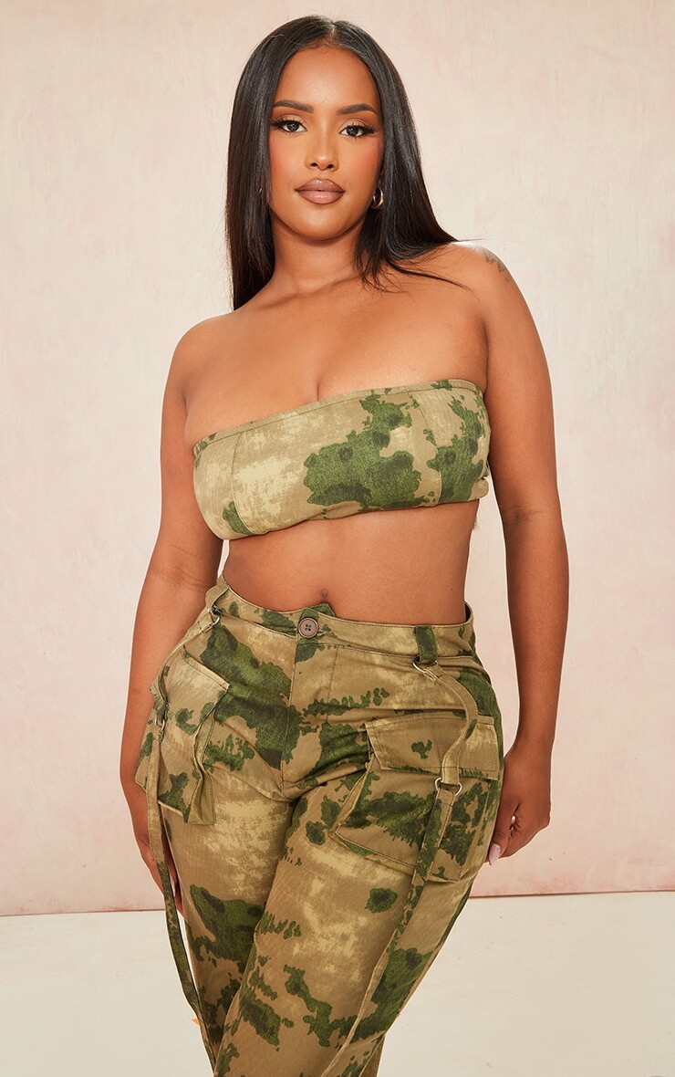 

PrettyLittleThing Зеленое бандо с камуфляжным принтом Shape