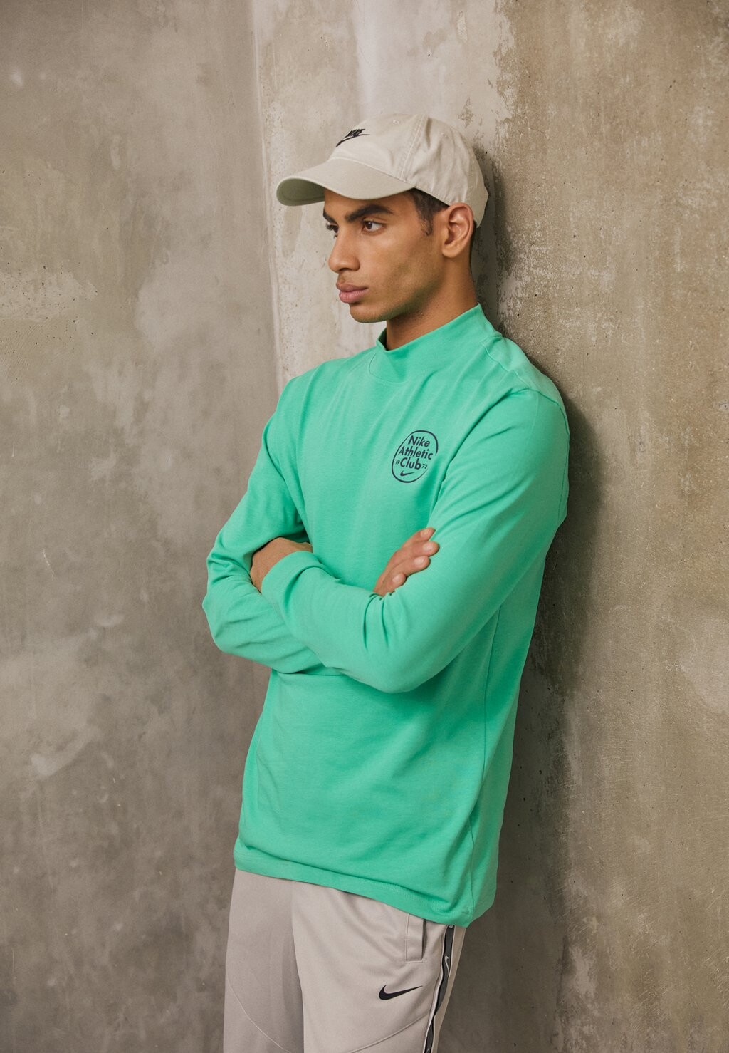 

Топ с длинными рукавами TREND MOCK NECK TEE Nike Sportswear, цвет spring green