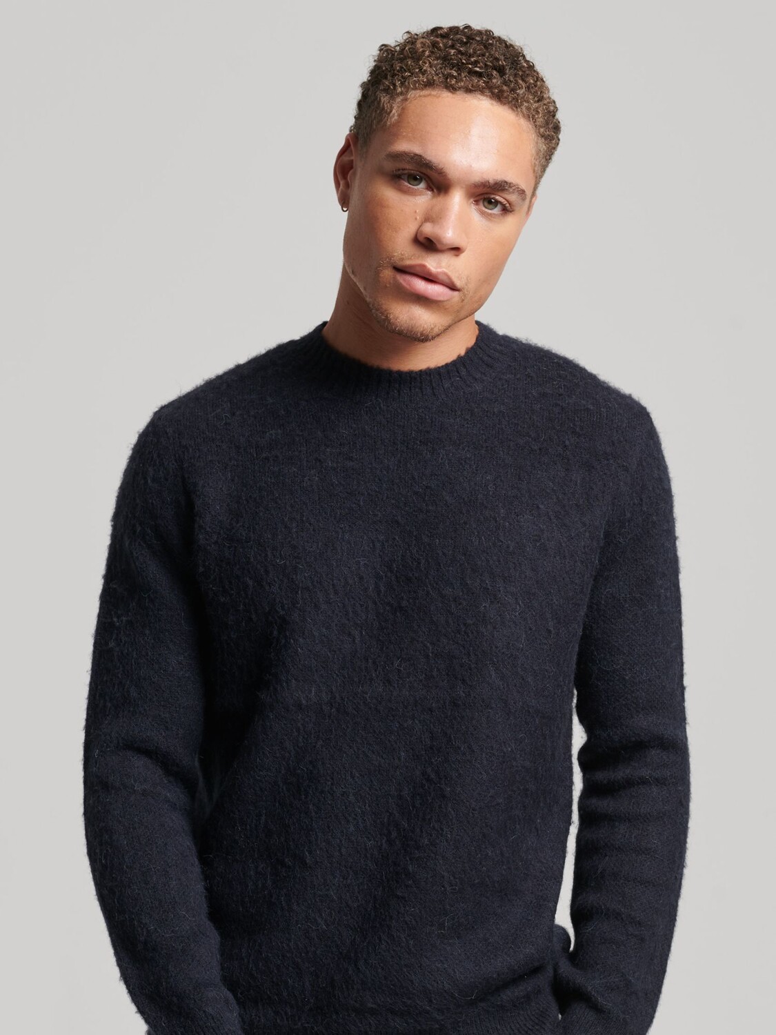 

Трикотажный джемпер с круглым вырезом Superdry Brush, темно-синий