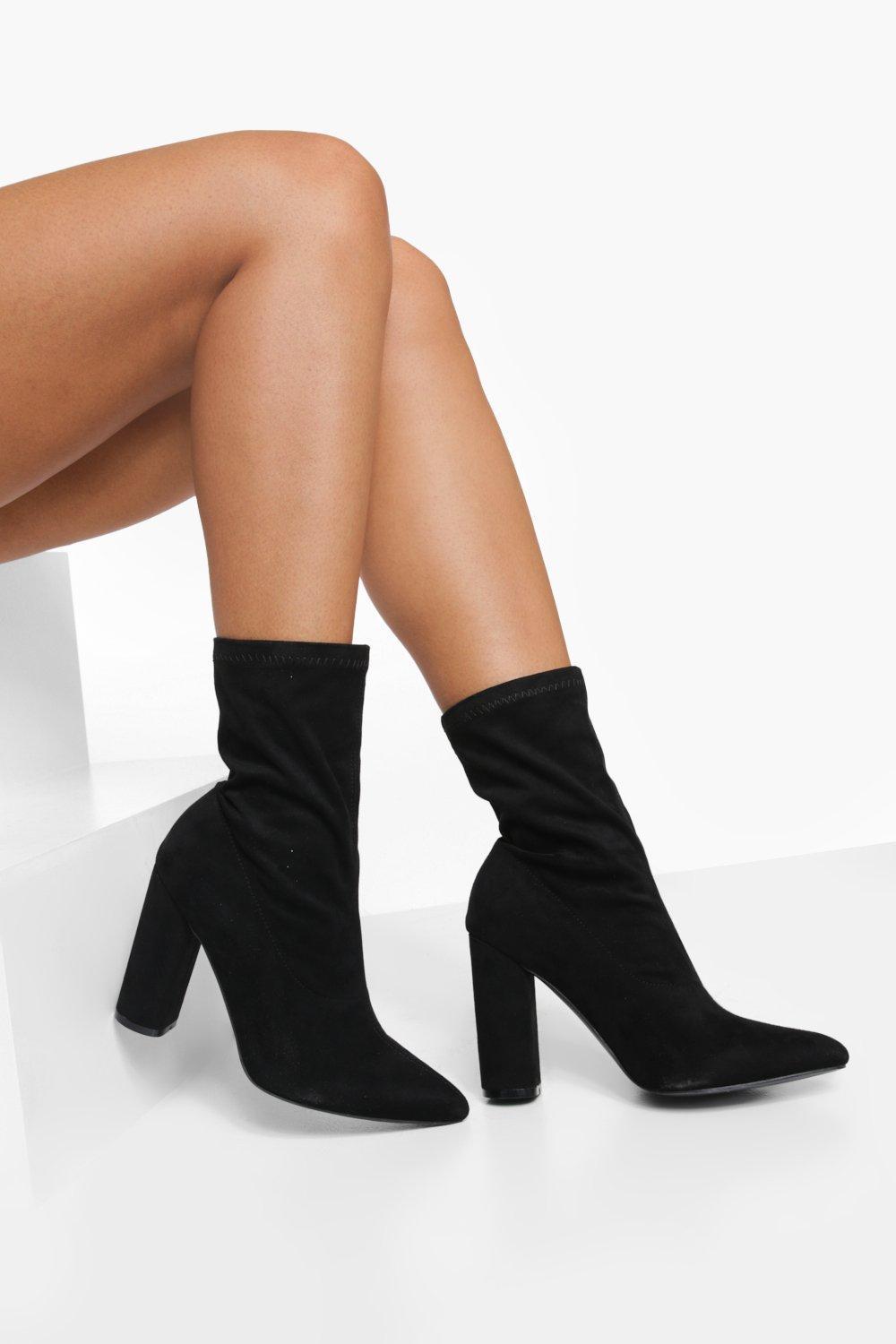 Ботинки-носки с острым носком на широком блочном каблуке boohoo, черный кожаные ботинки с острым носком на блочном каблуке misspap черный