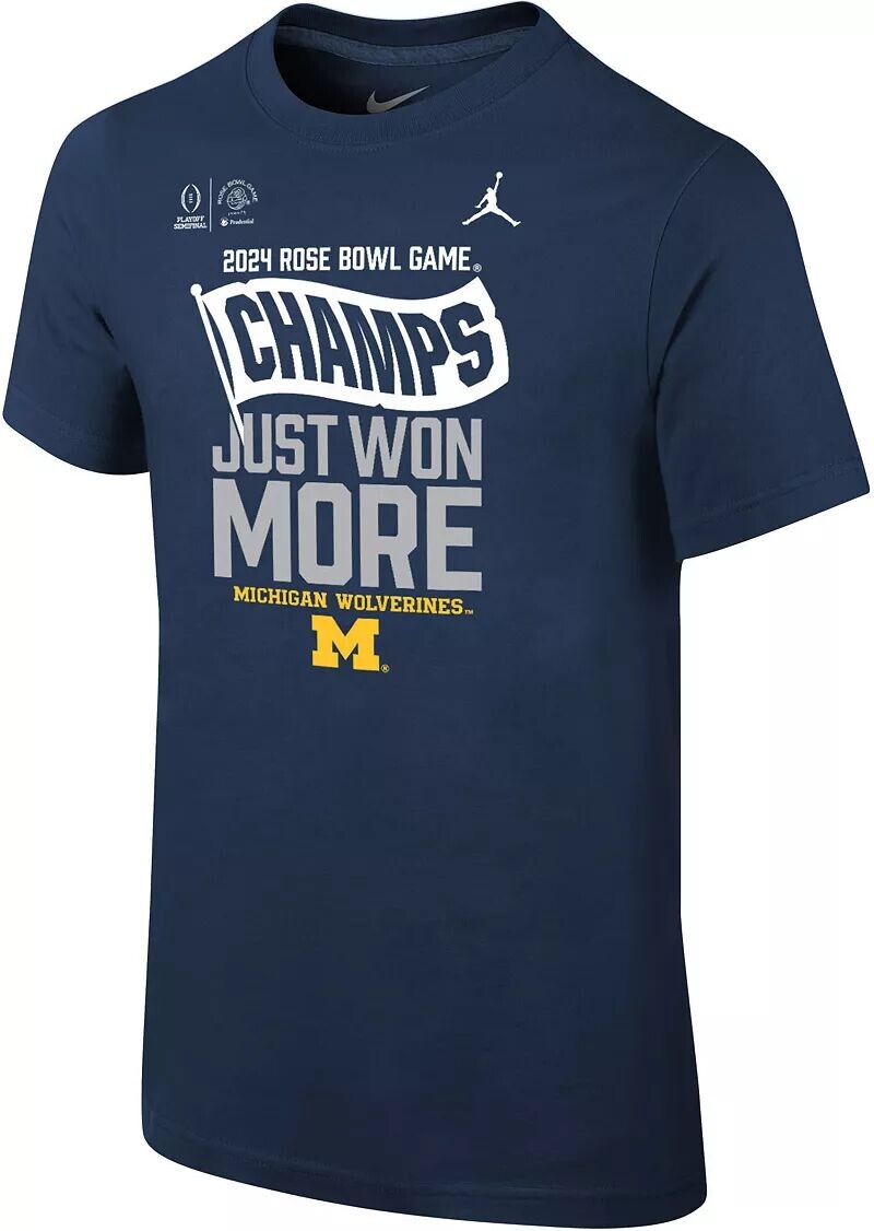 

Молодёжная футболка Jordan Youth 2023–24 по студенческому футболу плей-офф Rose Bowl Champions Michigan Wolverines в раздевалке