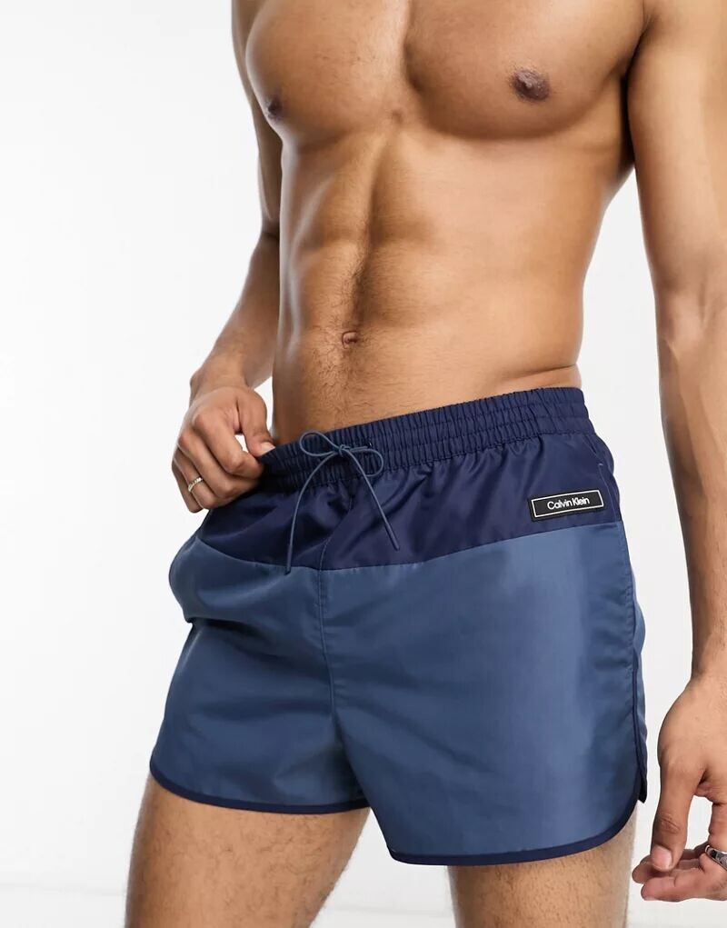 

Темно-синие шорты для бега для бега Calvin Klein Core Solids