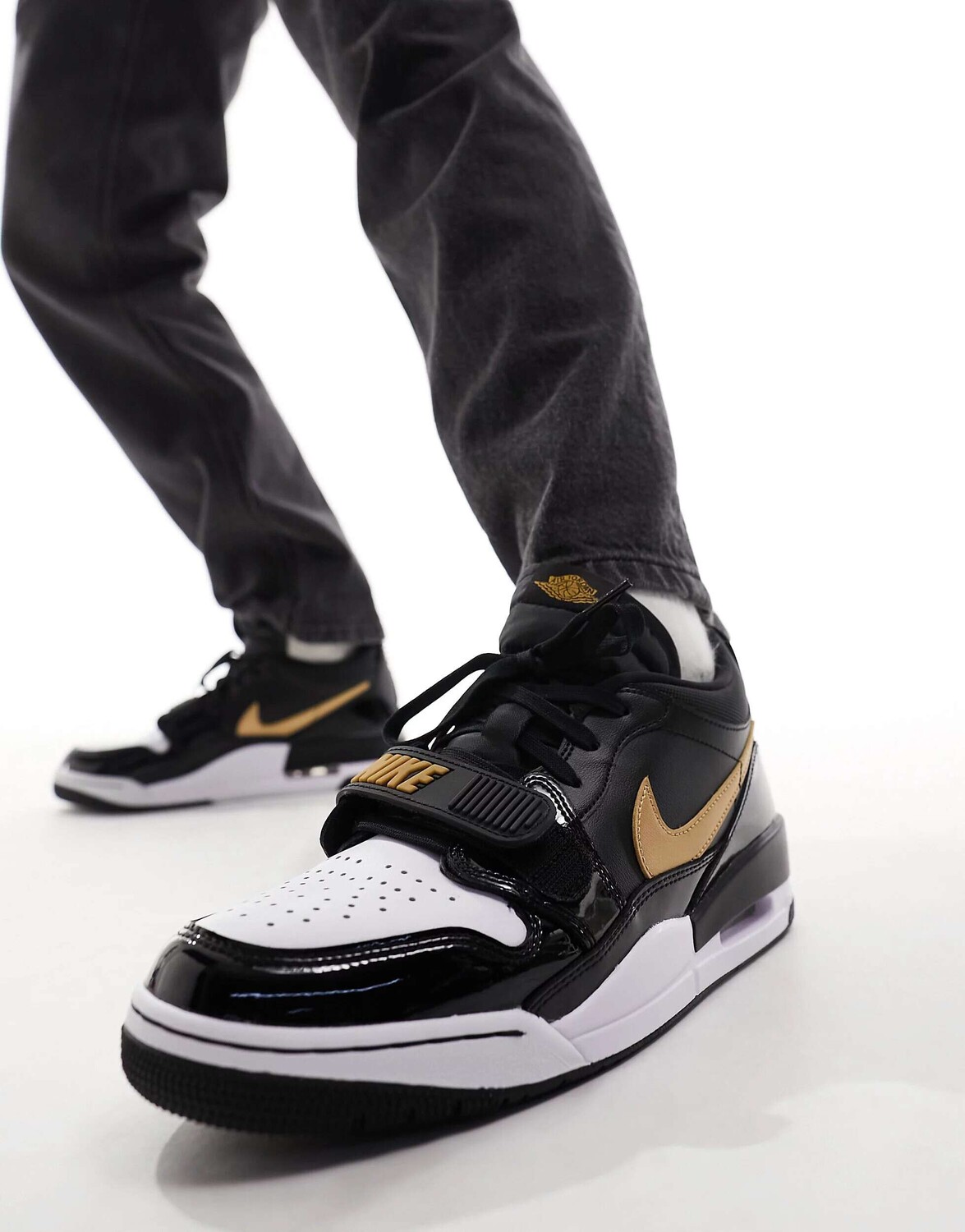 

Кроссовки Jordan Air Legacy 312 Low черного и золотого цвета, Черный